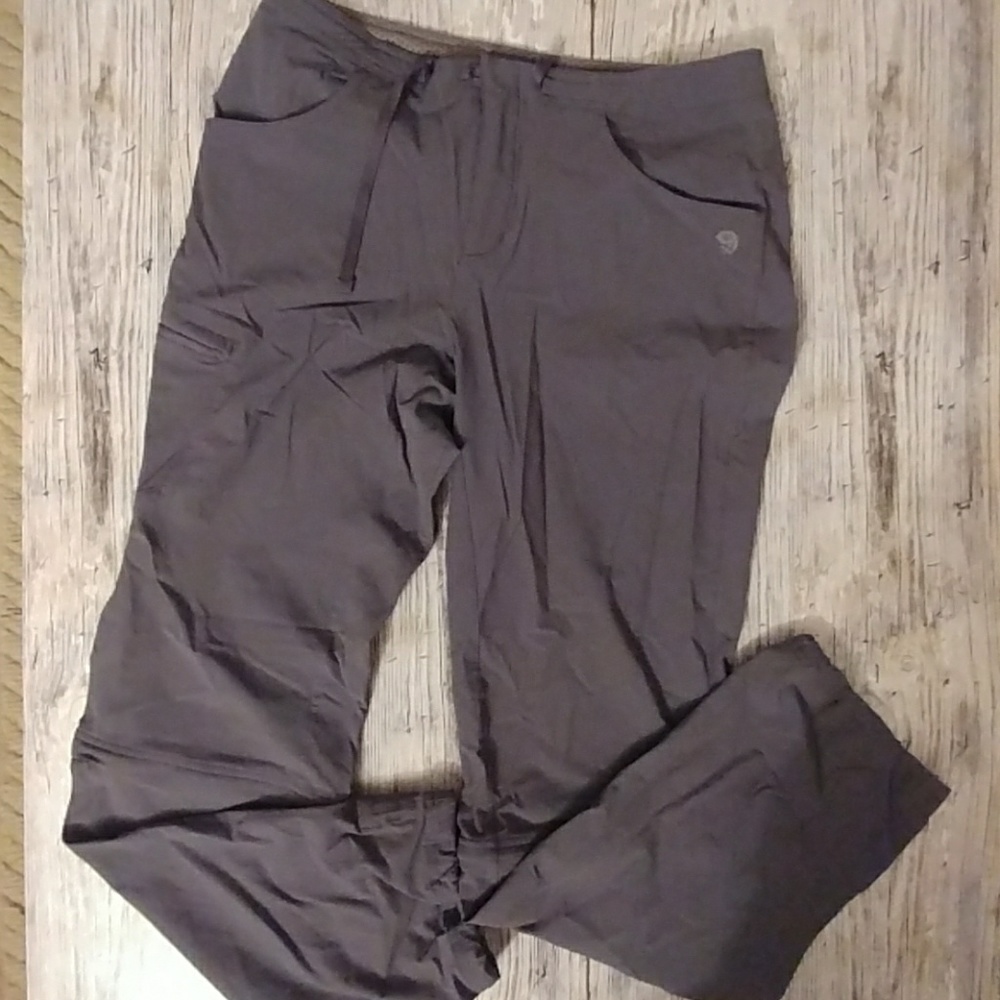 Mountain Hardwear convertible pants size 10/32L